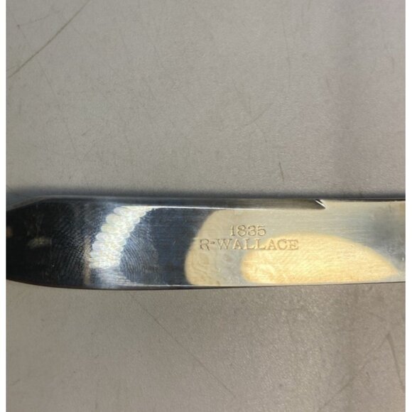 Set Of 12 Antique Butter Knives 1835 R. Wallace Silver Plate Ornate Handle - Picture 10 of 10